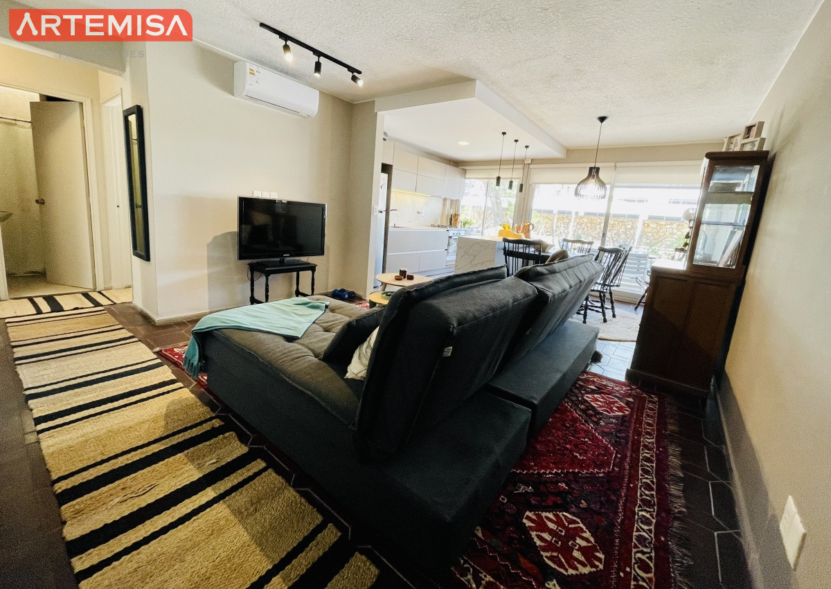 Apartamento ID.643 - Apartamento en Alquiler Anual e Invernal 2 Dormitorios en Península a pasos del Puerto, Punta del Este