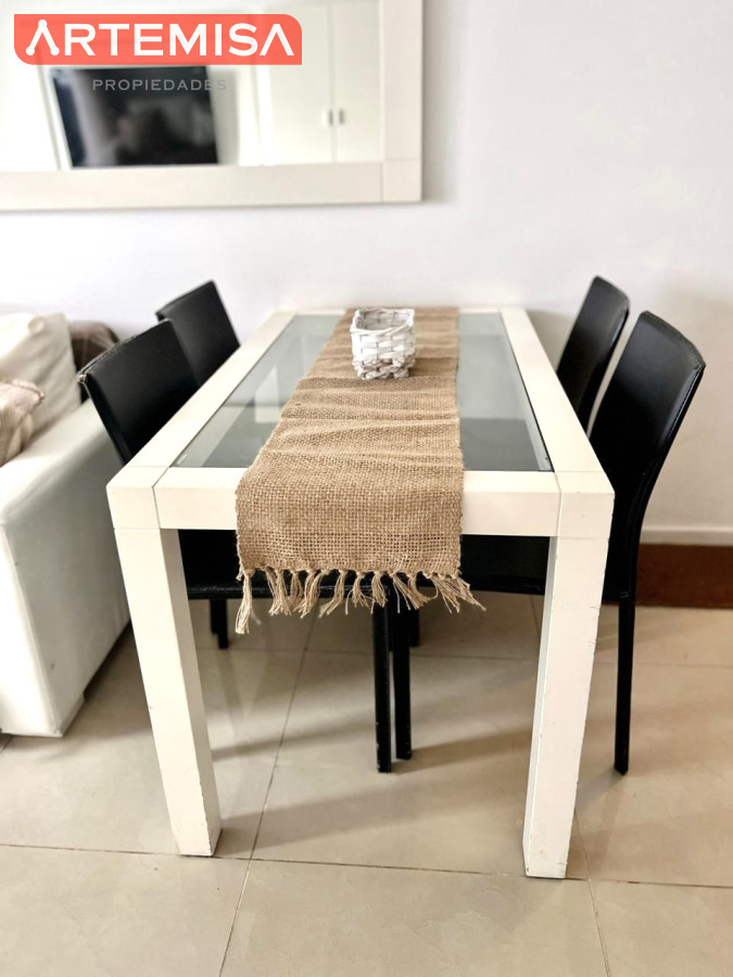 Apartamento ID.457 - Apartamento de 1 Dormitorio en Torre con Servicios, Cerca del Mar - Alquiler Anual, Punta del Este