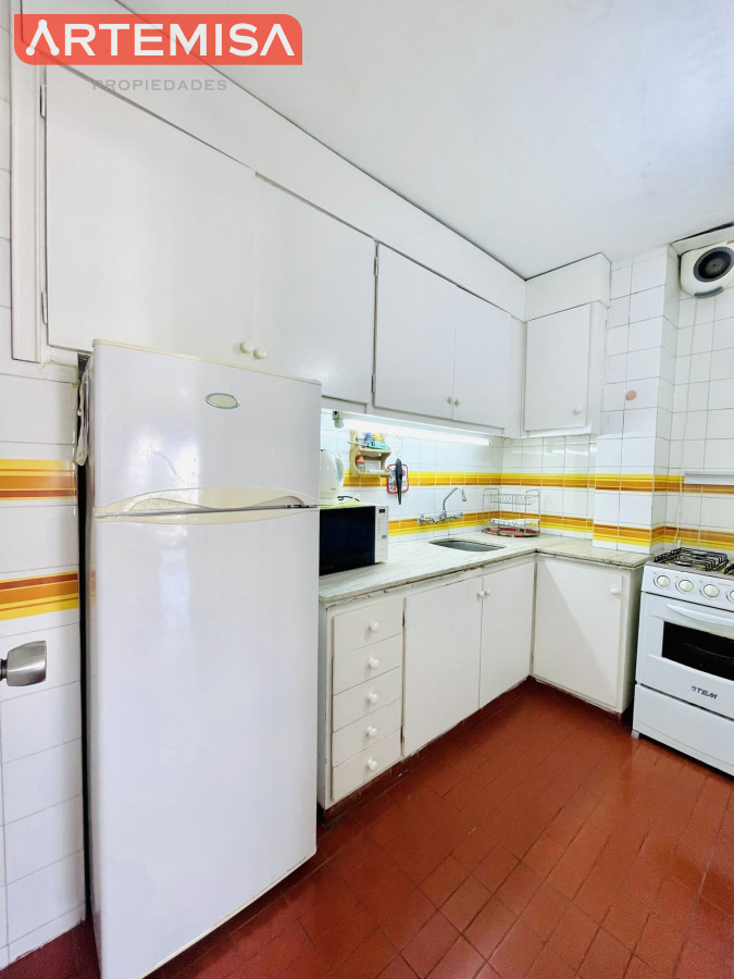 Apartamento ID.830 - Apartamento de 2 Dormitorios en Aidy Grill a Pocos Metros de Playa Brava - Venta