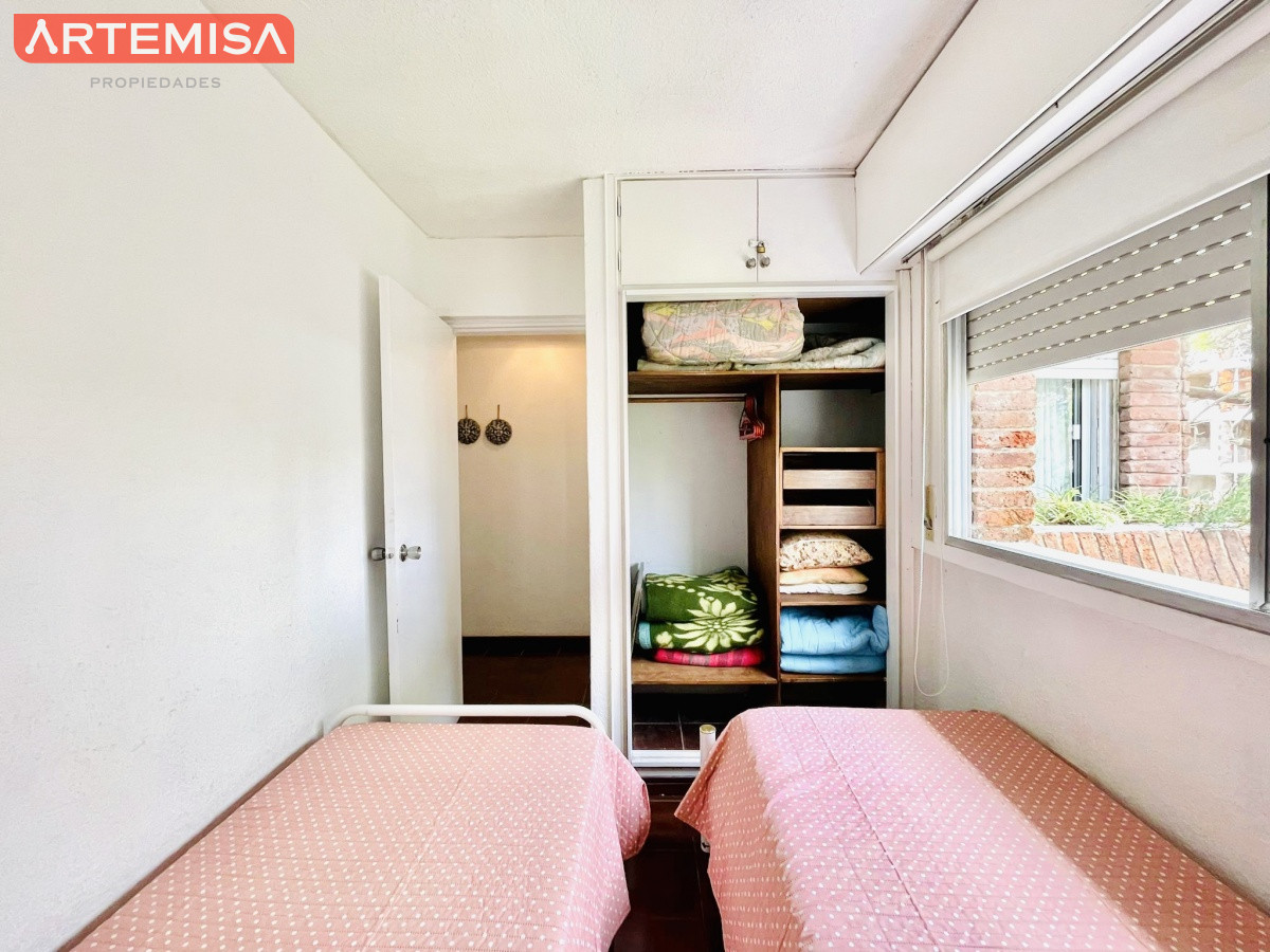 Apartamento ID.830 - Apartamento de 2 Dormitorios en Aidy Grill a Pocos Metros de Playa Brava - Venta