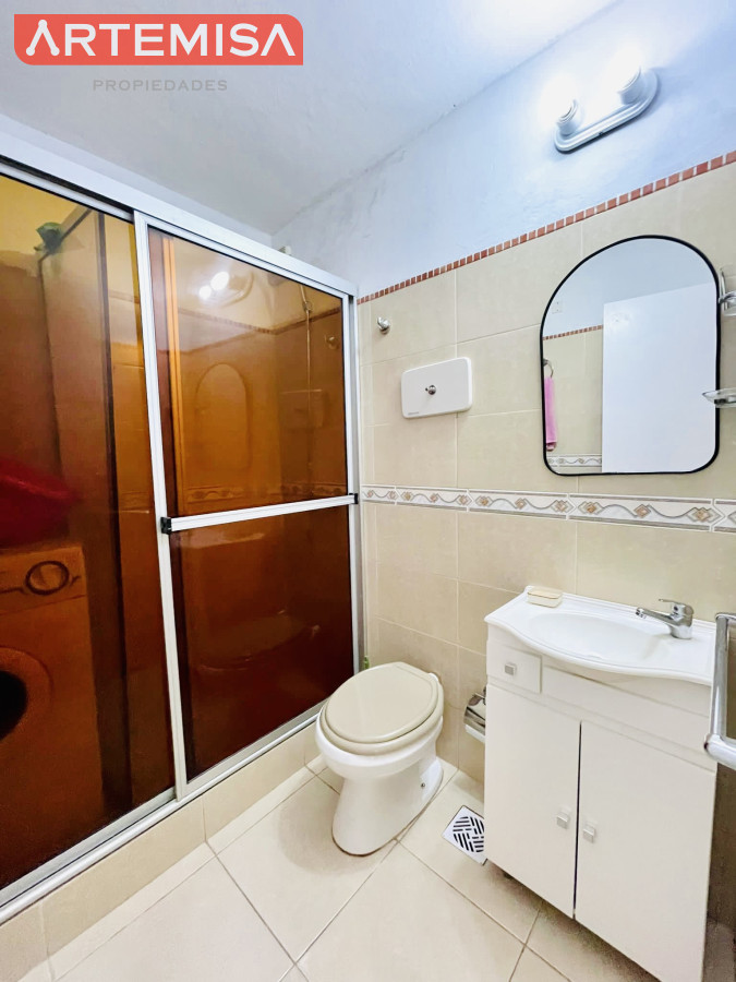 Apartamento ID.830 - Apartamento de 2 Dormitorios en Aidy Grill a Pocos Metros de Playa Brava - Venta