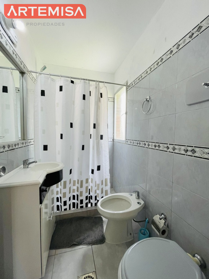 Apartamento ID.830 - Apartamento de 2 Dormitorios en Aidy Grill a Pocos Metros de Playa Brava - Venta