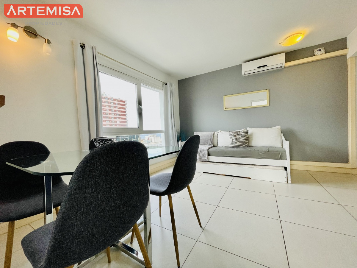 Apartamento ID.818 - Venta de apartamento de 1 Dormitorio en el corazón de la Península, Punta del Este