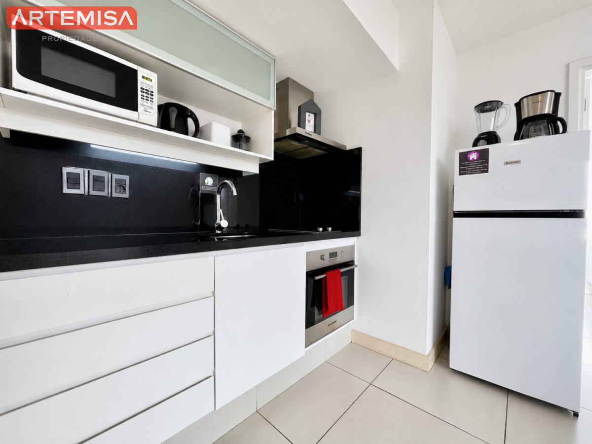 Apartamento ID.818 - Venta de apartamento de 1 Dormitorio en el corazón de la Península, Punta del Este
