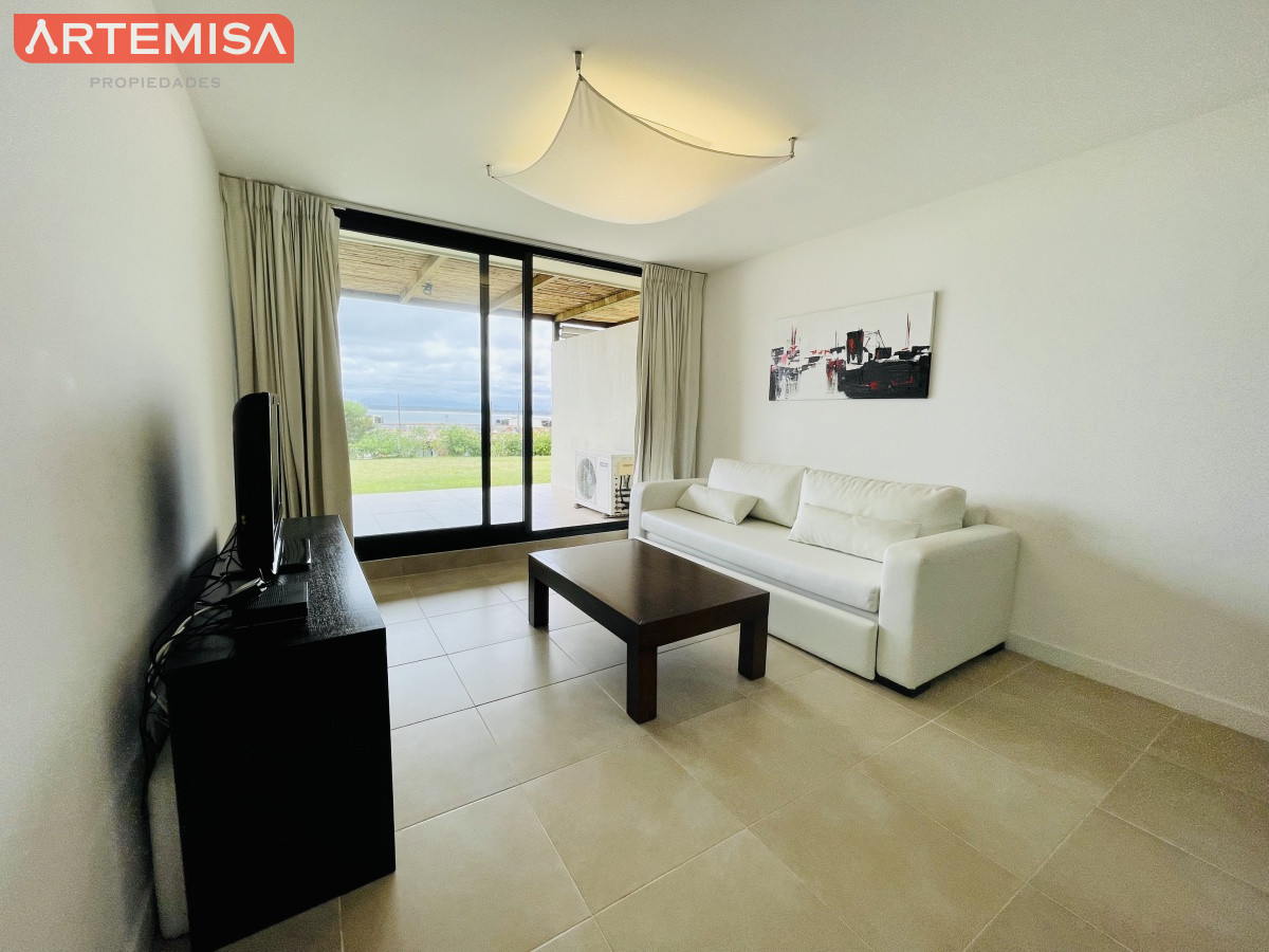 Apartamento ID.476 - Alquiler temporario de apartamento de un dormitorio con parrillero y jardín, Punta Ballena