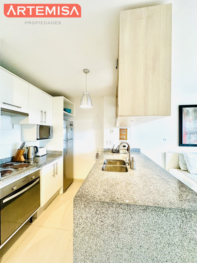 Apartamento ID.590 - Venta de Moderno Apartamento en zona Roosevelt de 1 Dormitorio, torre con servicios, Punta del Este