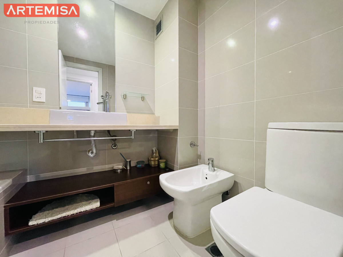 Apartamento ID.542 - Moderno Apartamento de dos Dormitorios sobre Roosevelt en Venta