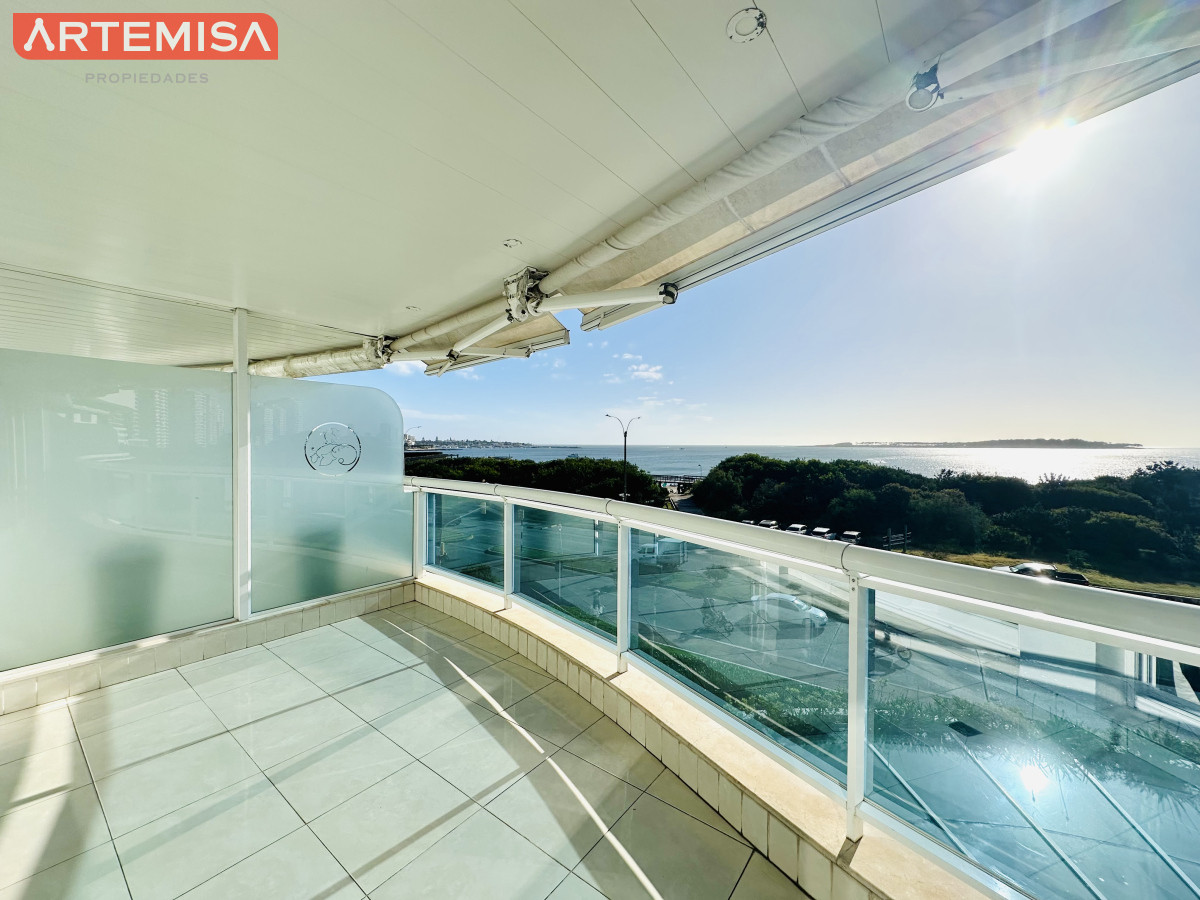 Apartamento ID.513 - Alquiler temporario de Apartamento de 2 suites sobre Playa Mansa, Primera Línea