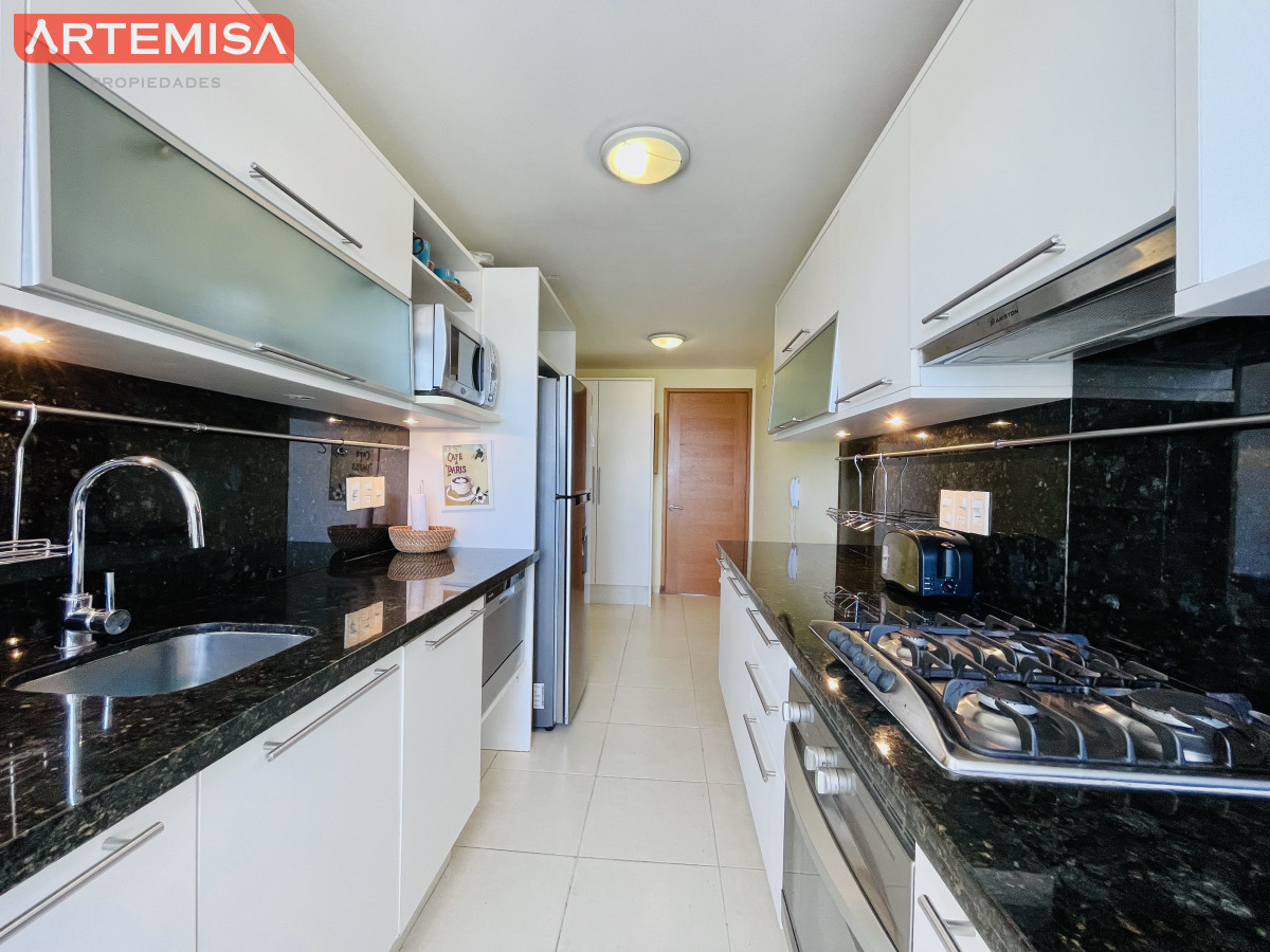 Apartamento ID.539 - Excelente Apartamento de 2 Dormitorios con Vista al Mar - Playa Mansa