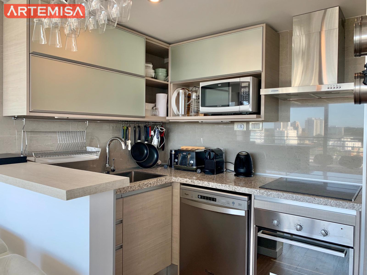 Apartamento ID.829 - Excelente Apartamento de 2 Dormitorios en Venta y Alquiler - Playa Mansa, Punta del Este