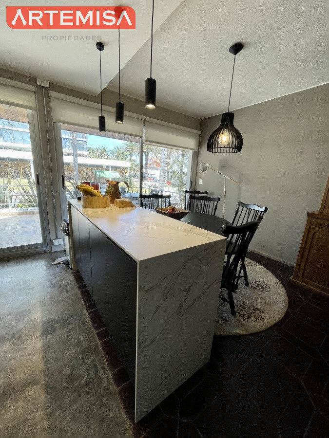 Apartamento ID.643 - Apartamento en Alquiler Anual e Invernal 2 Dormitorios en Península a pasos del Puerto, Punta del Este