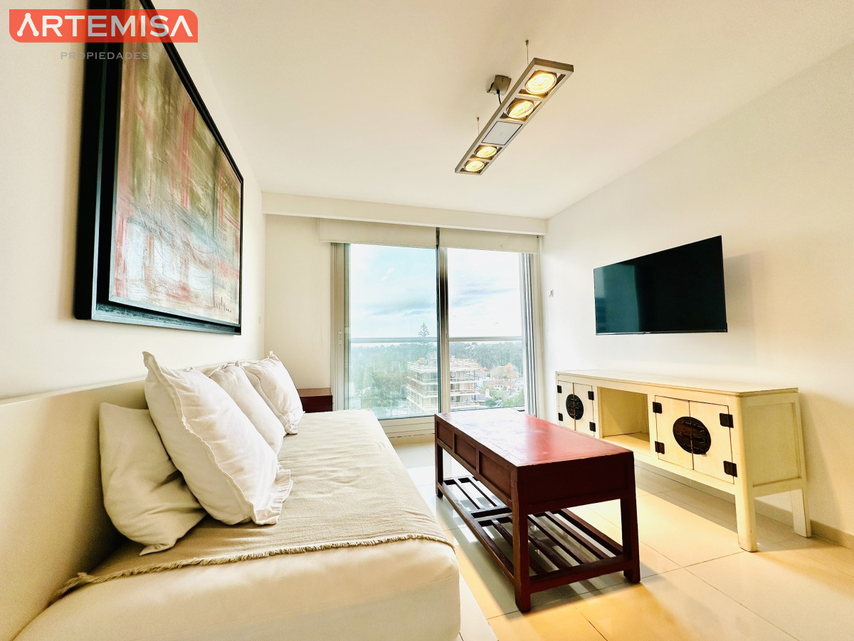 Apartamento ID.590 - Venta de Moderno Apartamento en zona Roosevelt de 1 Dormitorio, torre con servicios, Punta del Este