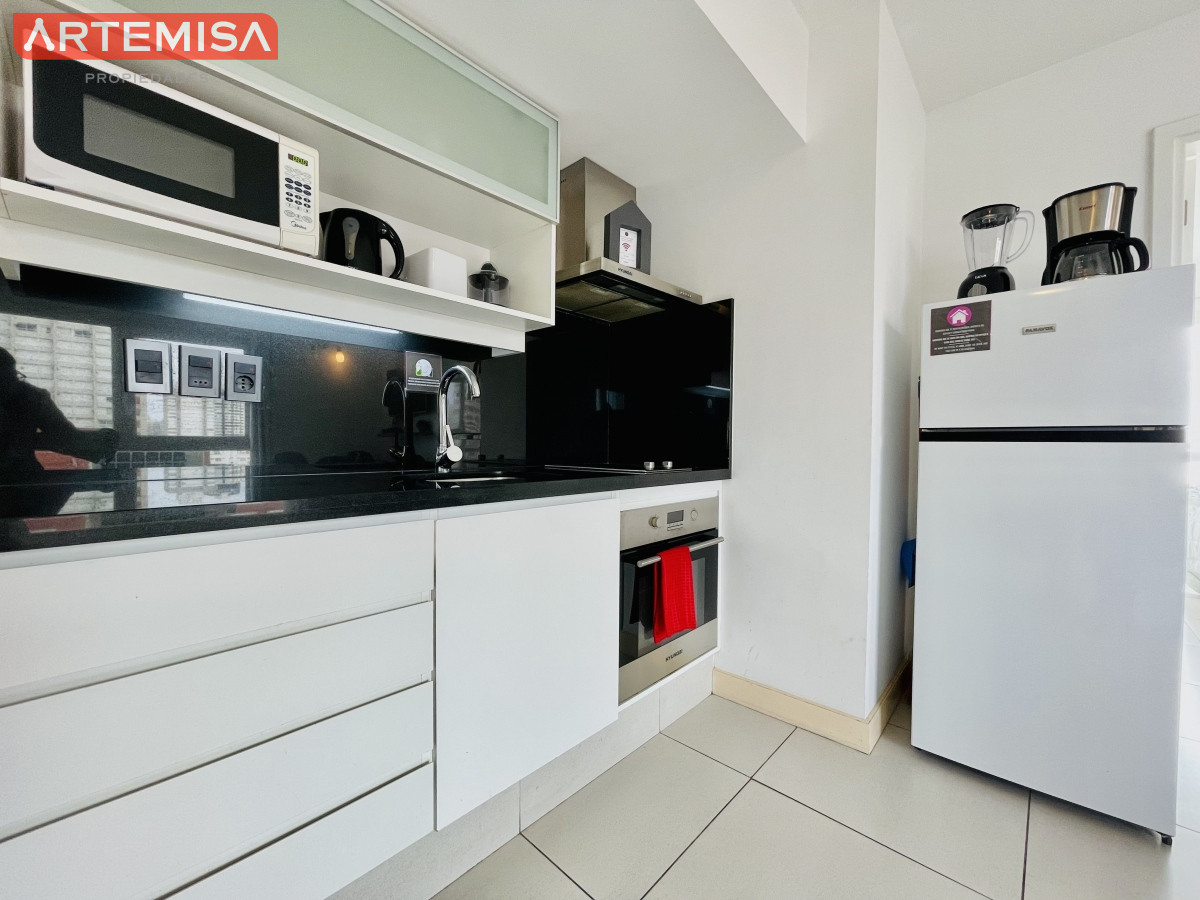 Apartamento ID.818 - Venta de apartamento de 1 Dormitorio en el corazón de la Península, Punta del Este