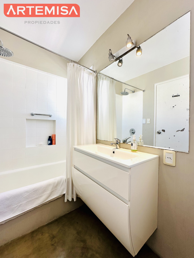 Apartamento ID.616 - Alquiler y venta de apartamento con vista al Mar en Península de 3 dormitorios mas dependencia