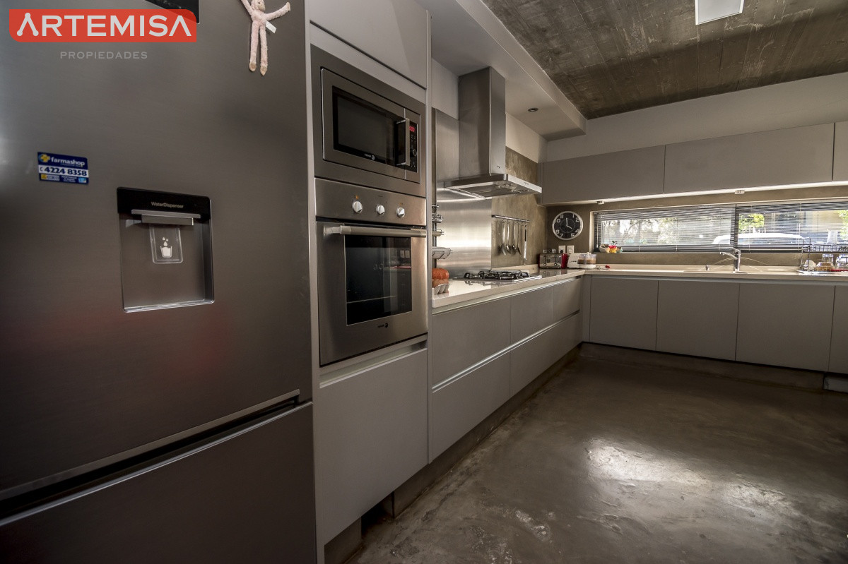 Casa ID.713 - Excelente Casa de 3 Dormitorios en Barrio Privado, La Arbolada - Punta del Este, Venta y Alquiler Anual