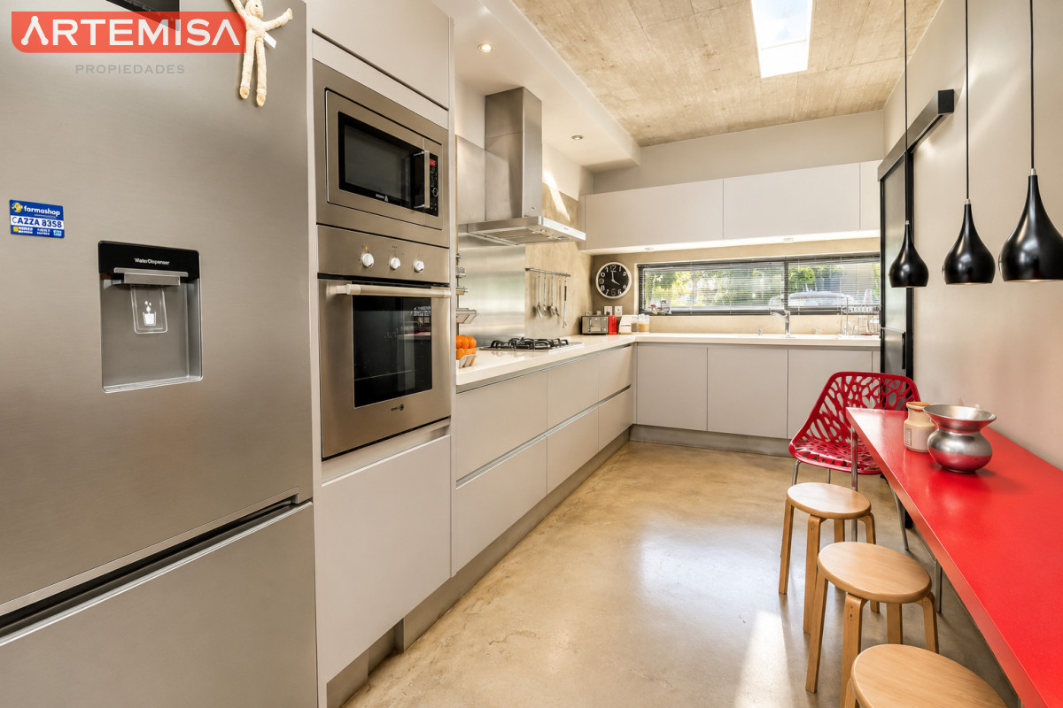 Casa ID.713 - Excelente Casa de 3 Dormitorios en Barrio Privado, La Arbolada - Punta del Este, Venta y Alquiler Anual