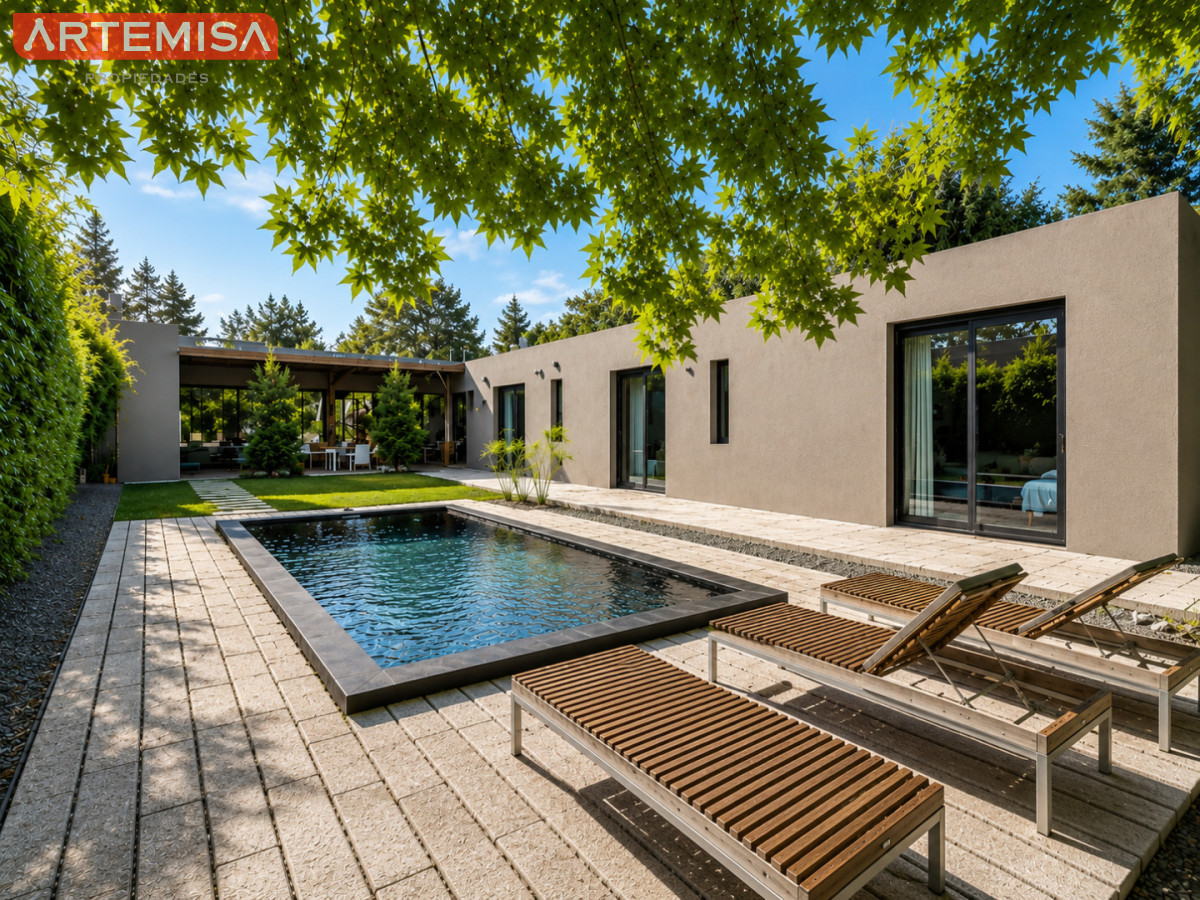 Casa ID.713 - Excelente Casa de 3 Dormitorios en Barrio Privado, La Arbolada - Punta del Este, Venta y Alquiler Anual