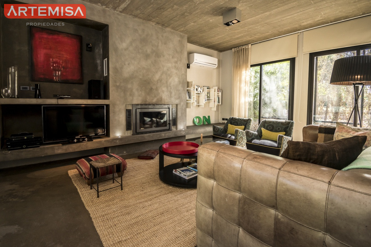 Casa ID.713 - Excelente Casa de 3 Dormitorios en Barrio Privado, La Arbolada - Punta del Este, Venta y Alquiler Anual