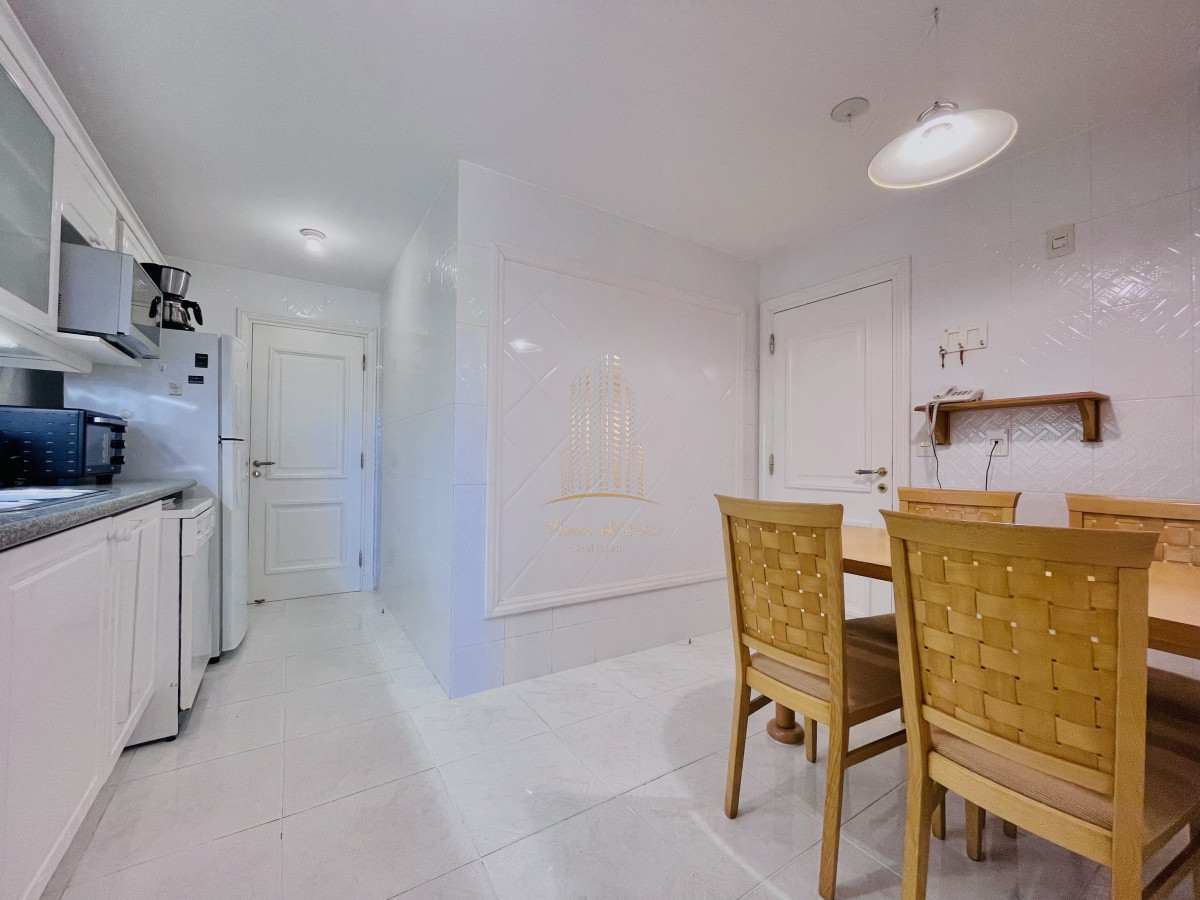 Apartamento ID.457 - Apartamento de 3 Dormitorios sobre Playa Mansa, en Venta y Alquiler, Punta del Este