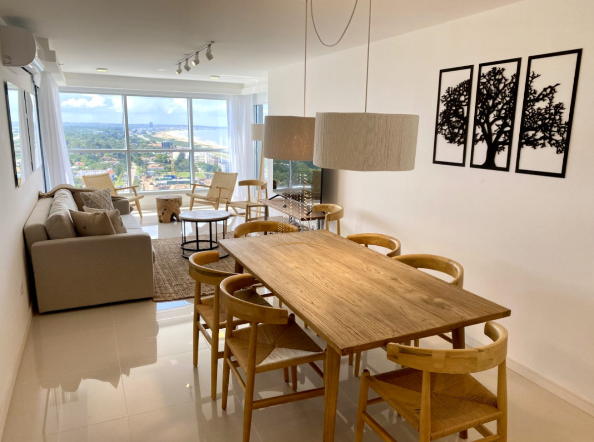 Apartamento ID.1050 - Alquiler temporal de apartamento piso alto de 2 dormitorios más servicio en playa brava 