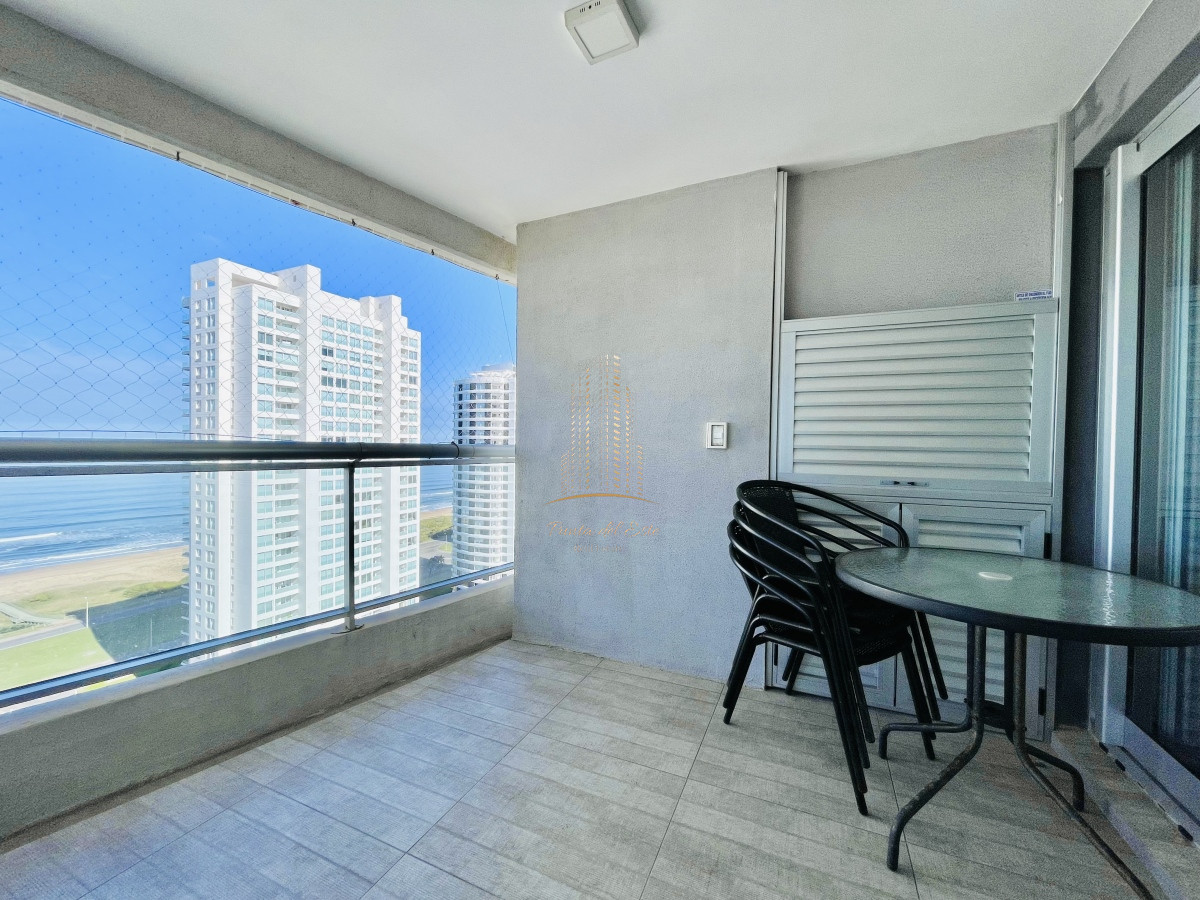 Apartamento ID.452 - Apartamento en venta con Parrillero en Playa Brava, Punta del Este 