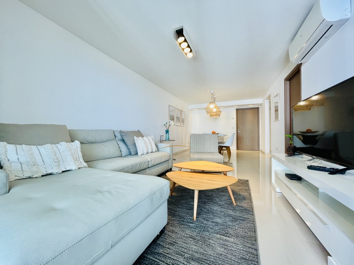 Apartamento ID.452 - Apartamento en venta con Parrillero en Playa Brava, Punta del Este 
