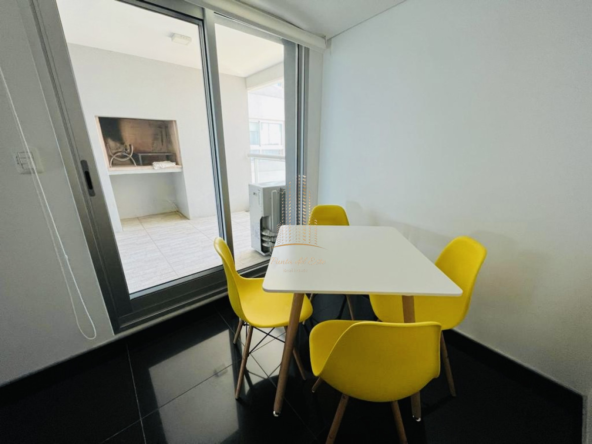 Apartamento ID.1049 - Alquiler temporario de Apartamento de 2 Dormitorios con Parrillero en torre Premium, Playa Brava