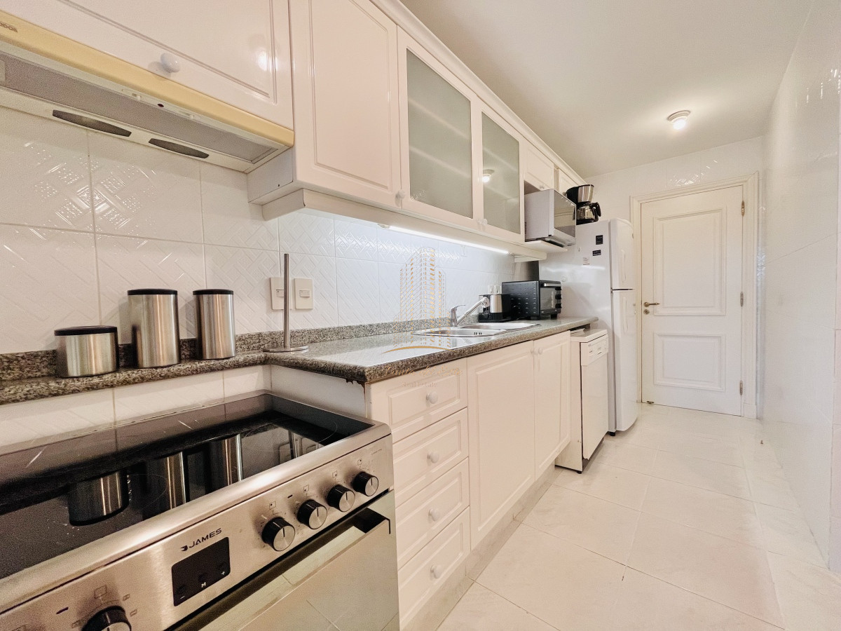 Apartamento ID.457 - Apartamento de 3 Dormitorios sobre Playa Mansa, en Venta y Alquiler, Punta del Este