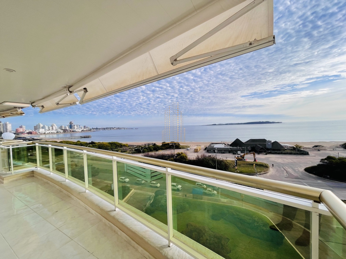 Apartamento ID.457 - Apartamento de 3 Dormitorios sobre Playa Mansa, en Venta y Alquiler, Punta del Este