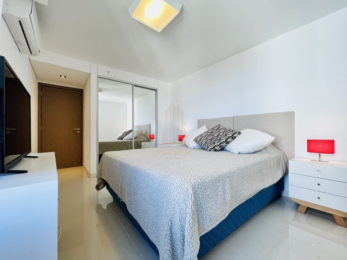 Apartamento ID.452 - Apartamento en venta con Parrillero en Playa Brava, Punta del Este 