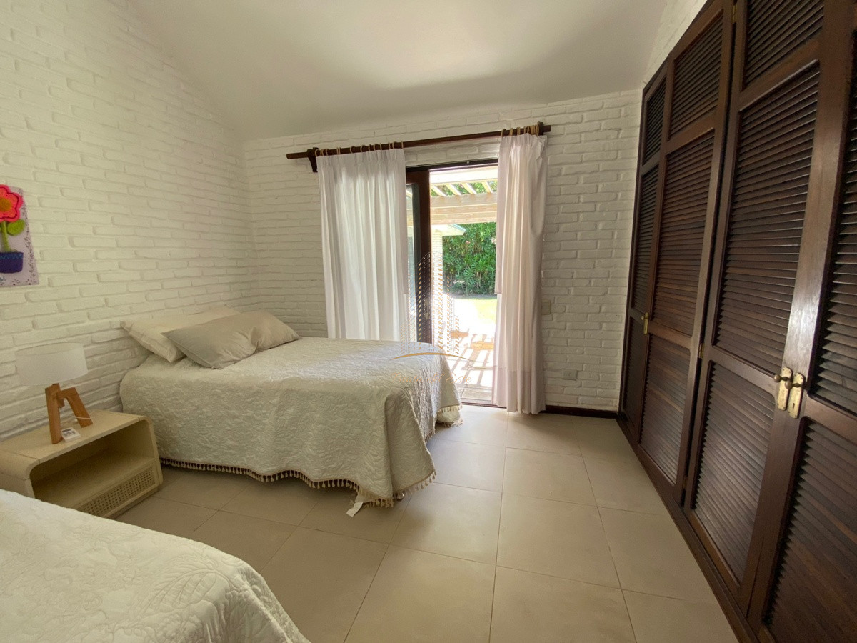 Casa ID.461 - Alquiler temporario de casa de tres dormitorios con piscina en Punta del Este