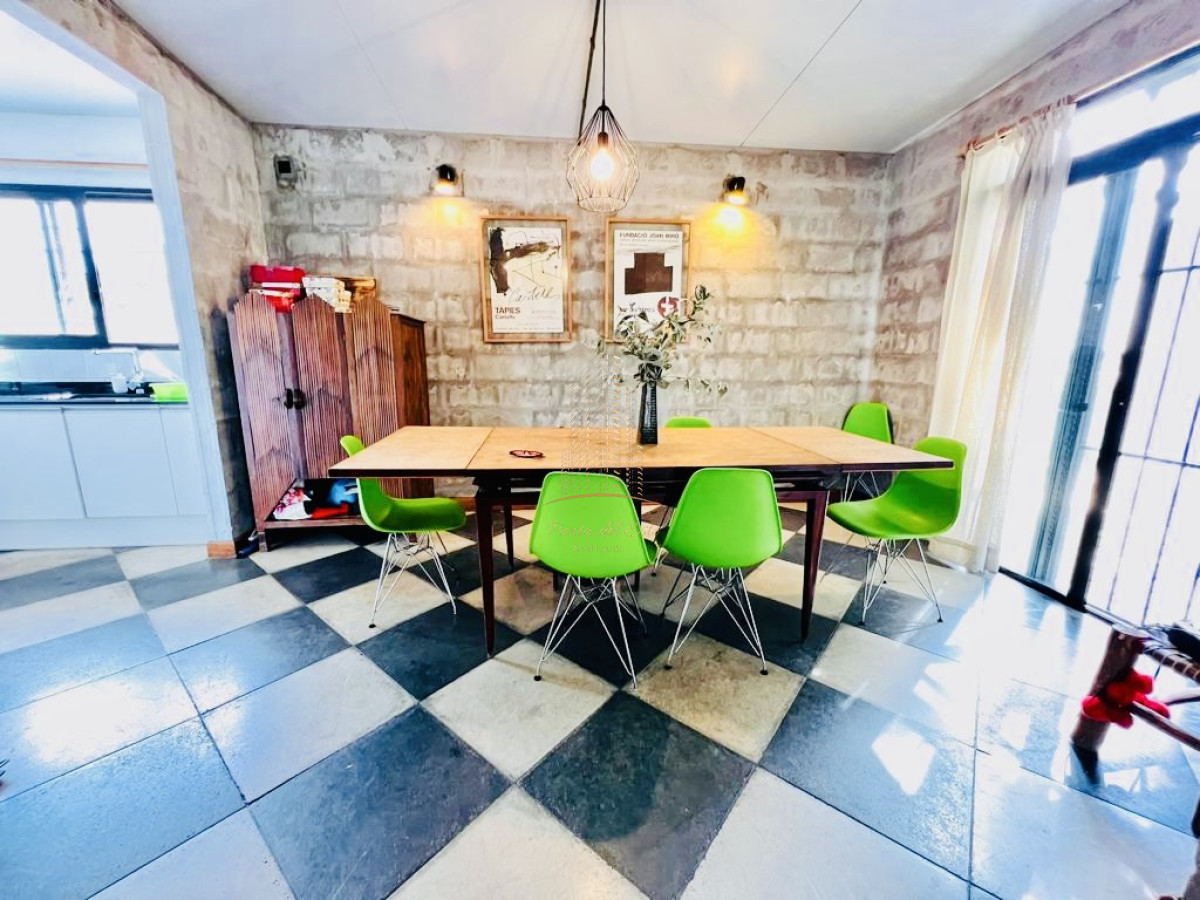 Casa ID.386 - Casa moderna en venta y alquiler anual de tres dormitorios en Parque Burnett, Pinares