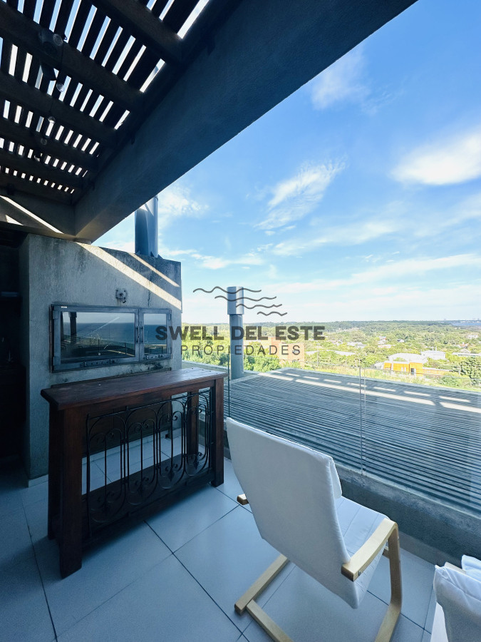 Apartamento ID.100 - Venta de Apartamento de 2 Dormitorios y Parrillero en la Loma de la Ballena en exclusivo complejo