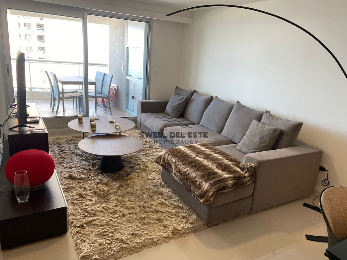 Apartamento ID.241 - Venta de gran apartamento de 3 dormitorios con parrillero propio en Playa Brava, Punta del Este
