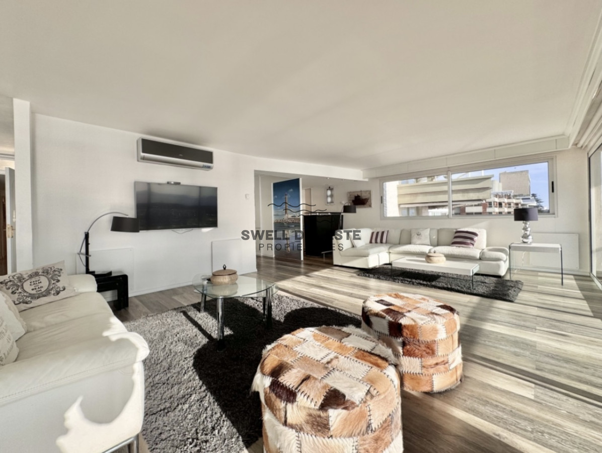 Apartamento ID.109 - Apartamento de 6 Dormitorios Frente al Puerto de Punta del Este