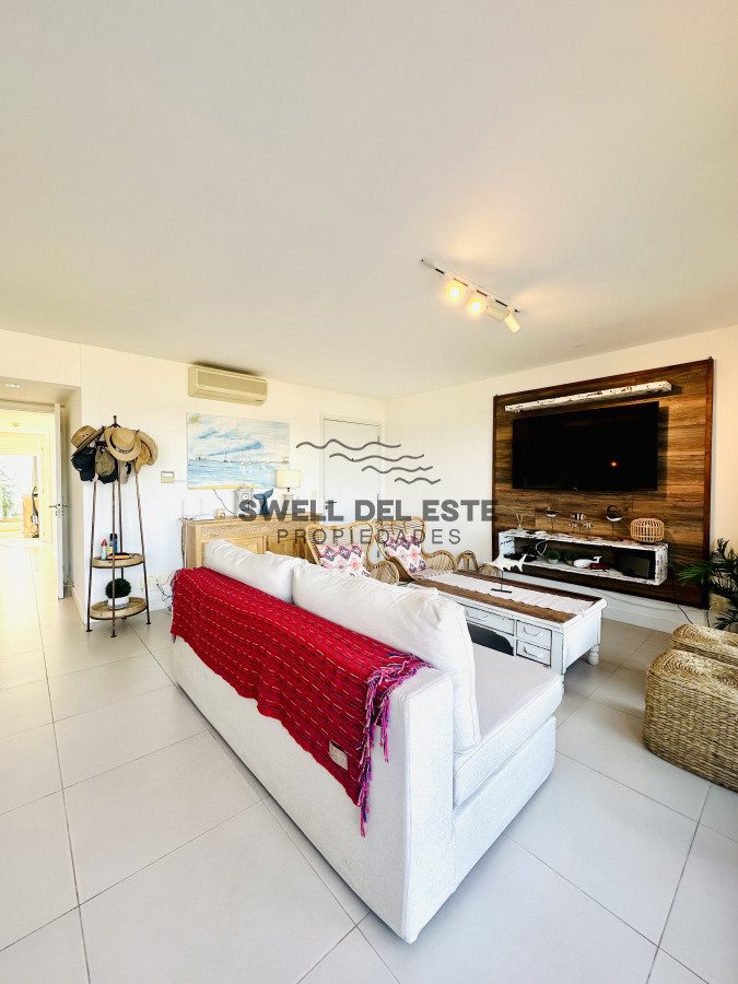 Apartamento ID.100 - Venta de Apartamento de 2 Dormitorios y Parrillero en la Loma de la Ballena en exclusivo complejo