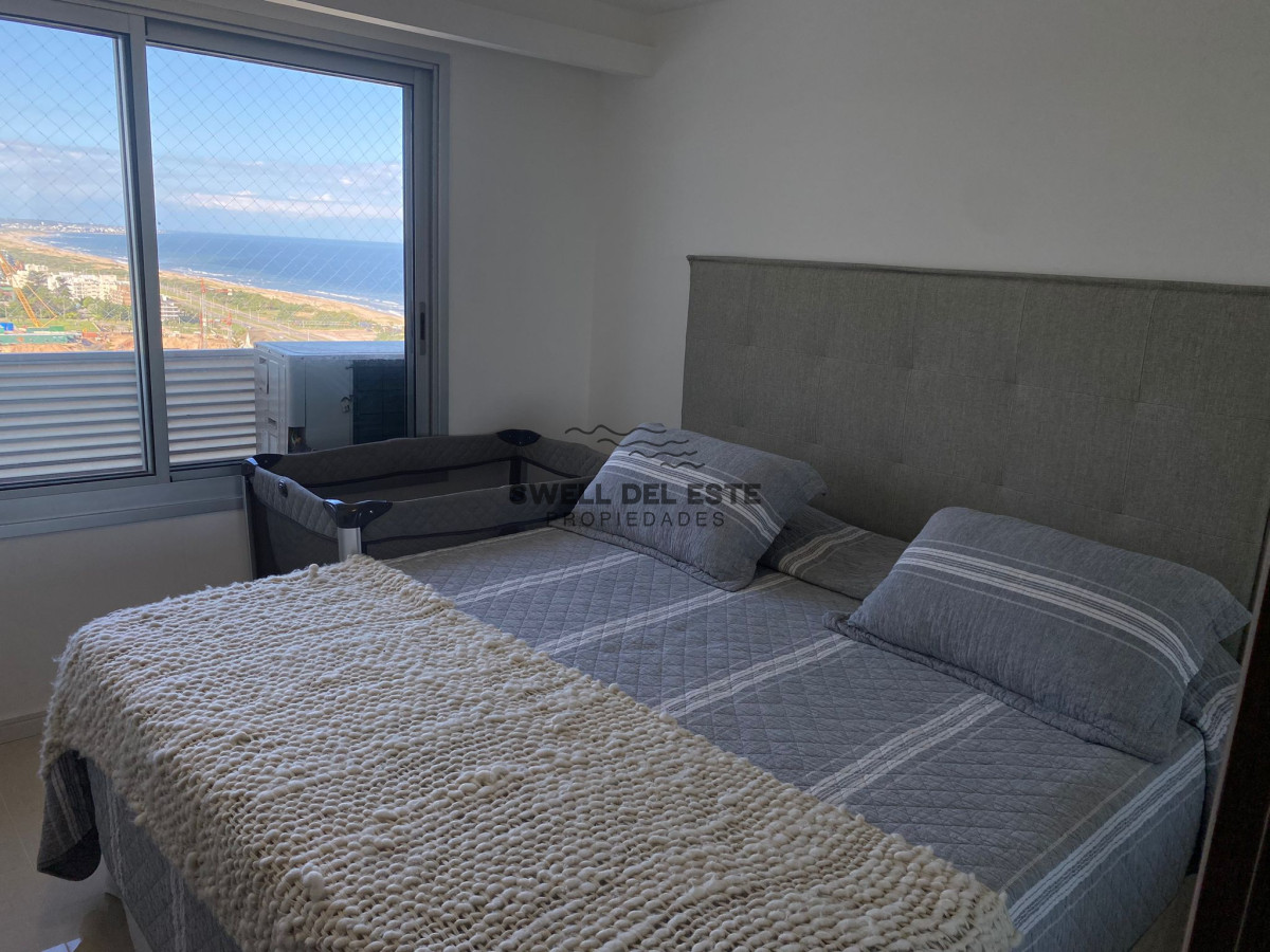 Apartamento ID.241 - Venta de gran apartamento de 3 dormitorios con parrillero propio en Playa Brava, Punta del Este