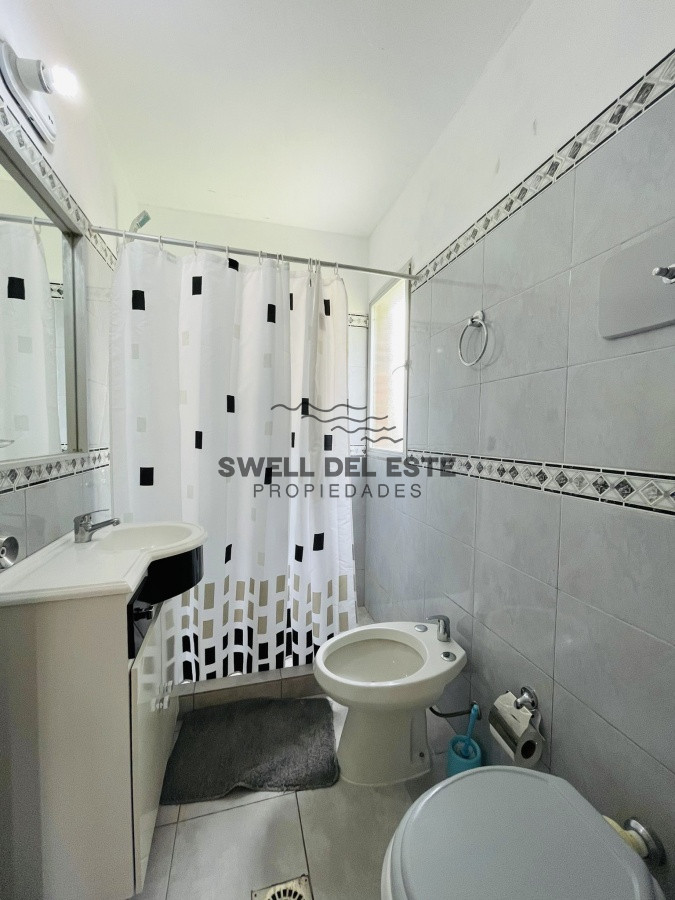 Apartamento ID.81 - Apartamento de 2 Dormitorios en Aidy Grill a Pocos Metros de Playa Brava - Venta