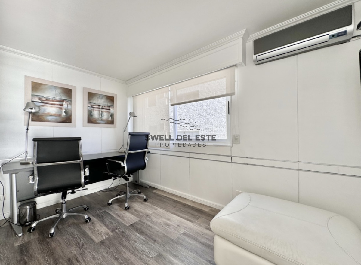 Apartamento ID.109 - Apartamento de 6 Dormitorios Frente al Puerto de Punta del Este