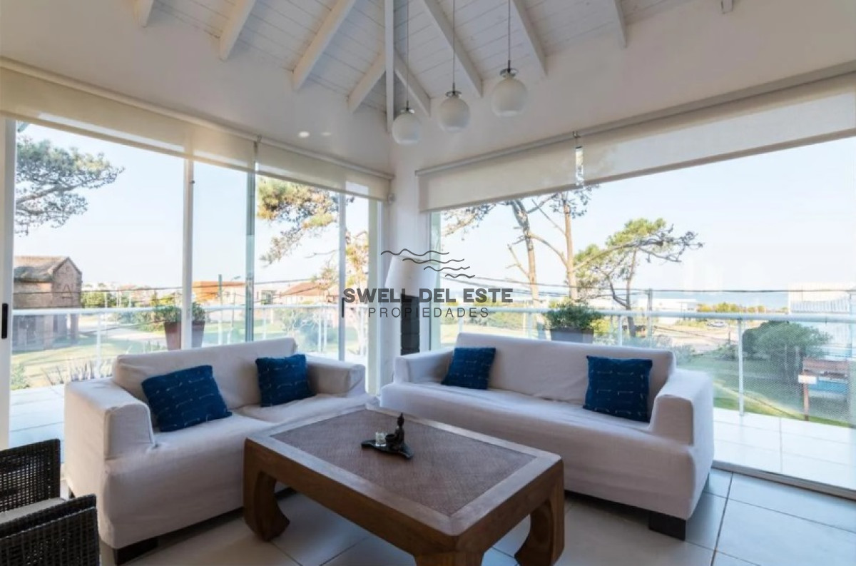 Casa ID.94 - Excelente Casa de 6 Dormitorios y Piscina en Montoya, La Barra