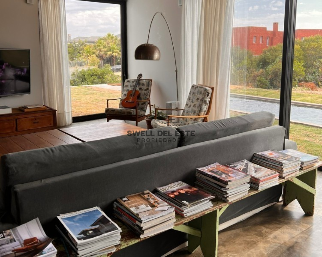 Casa ID.159 - Venta y alquiler temporario de maravillosa casa a pasos del Mar con cinco dormitorios en suite, Punta Piedras, Manantiales