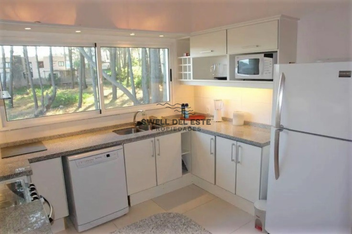 Casa ID.94 - Excelente Casa de 6 Dormitorios y Piscina en Montoya, La Barra