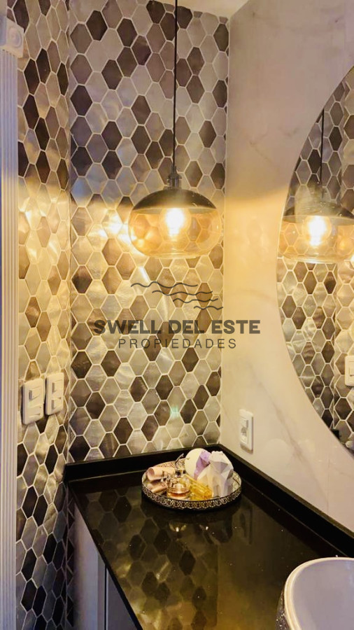 Casa ID.160 - Excelente Casa de 5 Dormitorios en Barrio Privado La Arbolada, Punta del Este