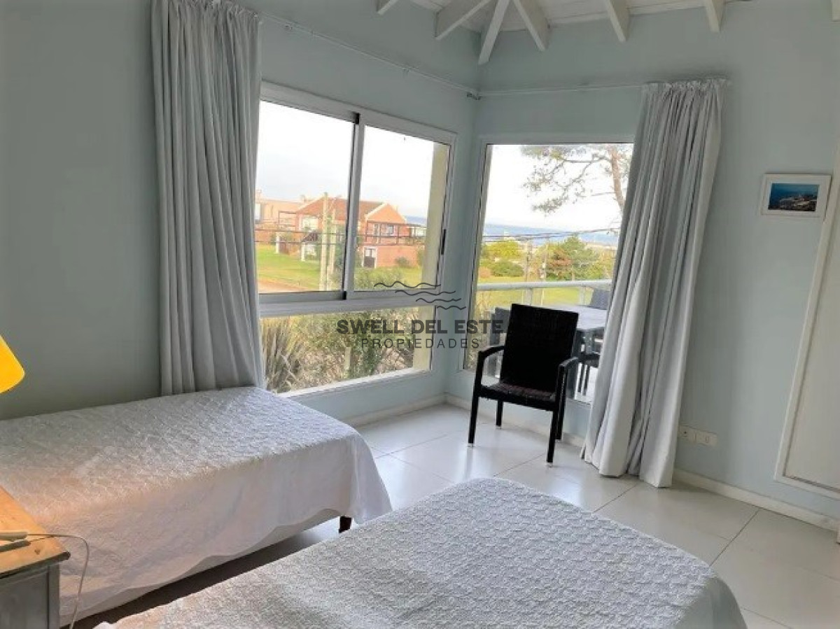 Casa ID.94 - Excelente Casa de 6 Dormitorios y Piscina en Montoya, La Barra