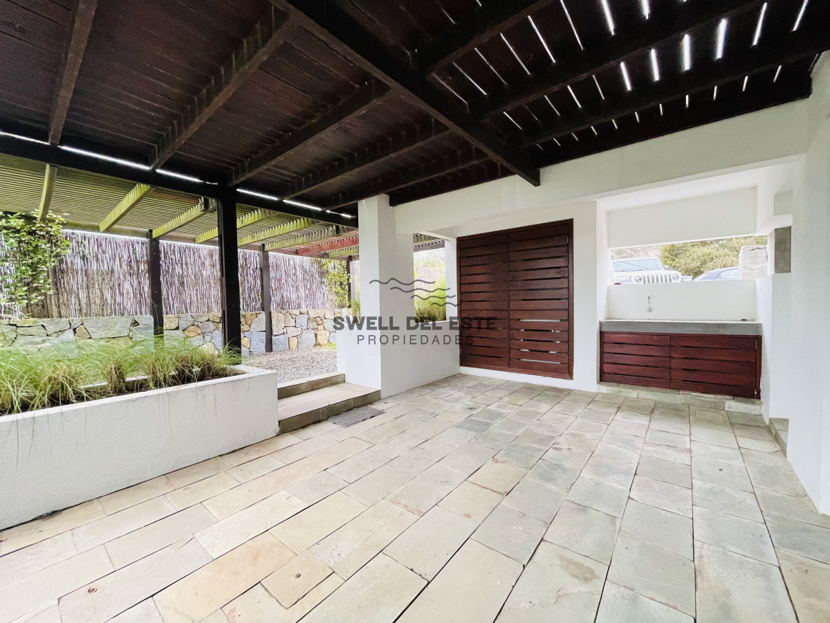 Casa ID.62 - Excelente Casa de 5 Dormitorios en Manantiales, Punta del Este