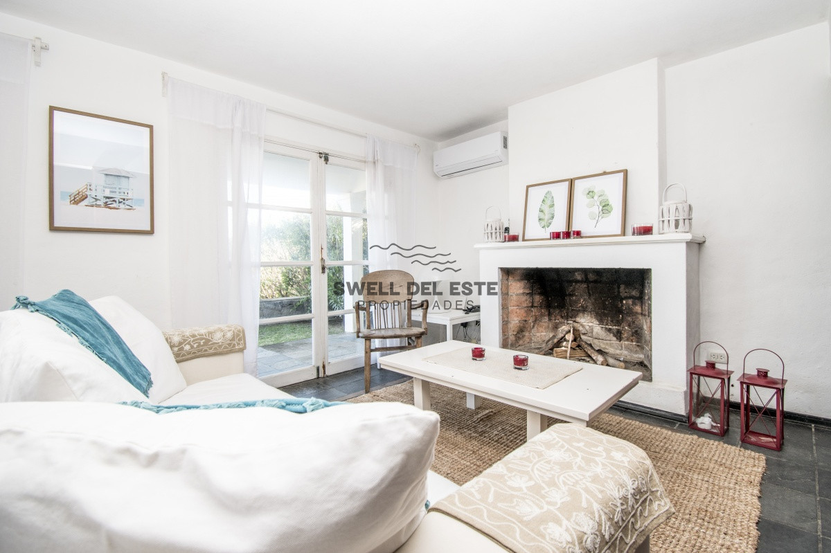 Casa ID.95 - Excelente Casa de 4 Dormitorios con Piscina y Parrillero en Montoya, La Barra