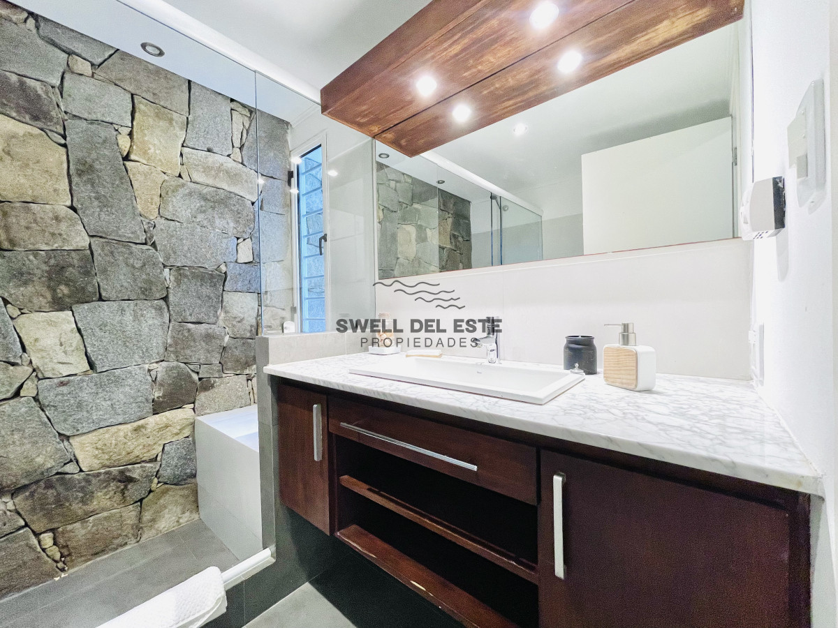 Casa ID.62 - Excelente Casa de 5 Dormitorios en Manantiales, Punta del Este