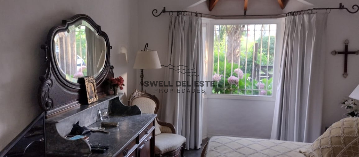 Casa ID.139 - Casa de 3 Dormitorios más Dependencia y Piscina, en Aidy Grill Punta del Este, Ubicada a pasos del Mar