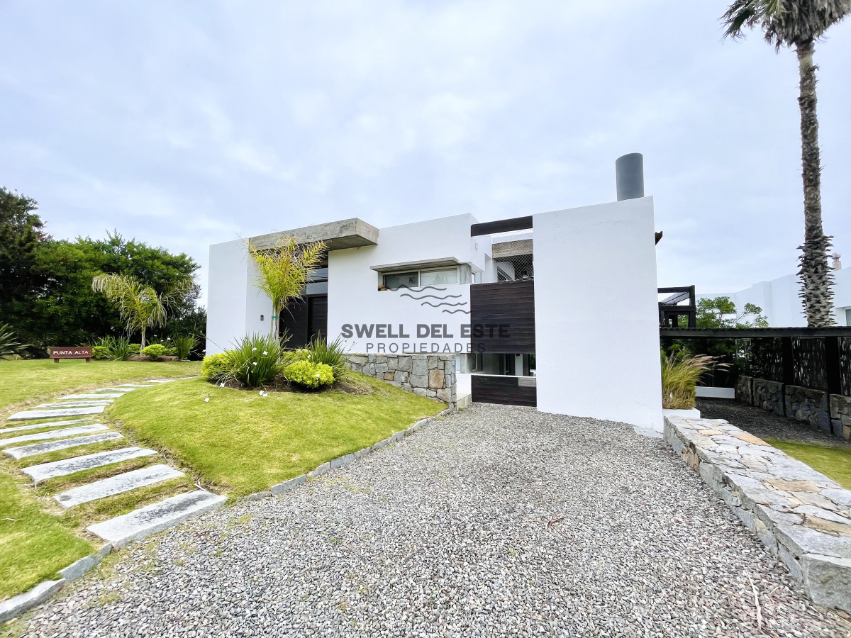 Casa ID.62 - Excelente Casa de 5 Dormitorios en Manantiales, Punta del Este