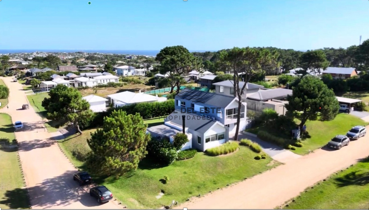 Casa ID.61 - Excelente Casa de 5 Dormitorios en Barrio Privado Pinar del Faro, José Ignacio